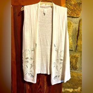 NWOT Sweater Vest-Closet Clear Out